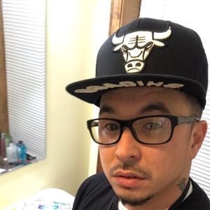 Meet your Posher, Dustin